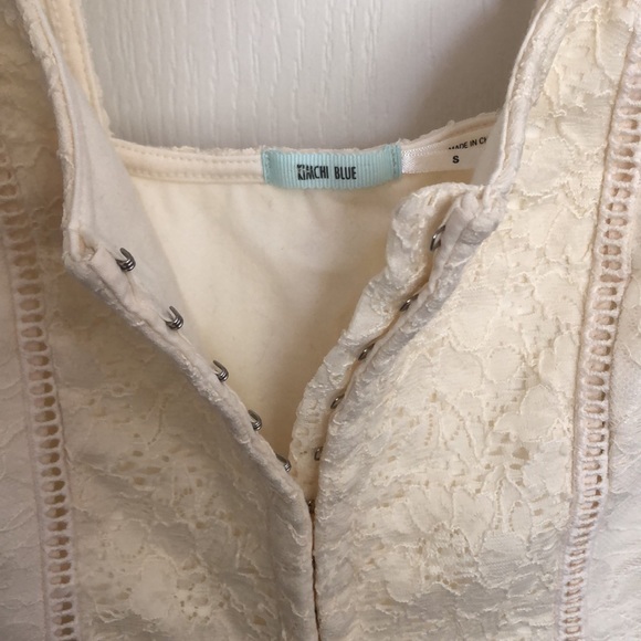 Lace bodice - Picture 4 of 4